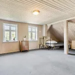 Дом отдыха Pet Friendly In *